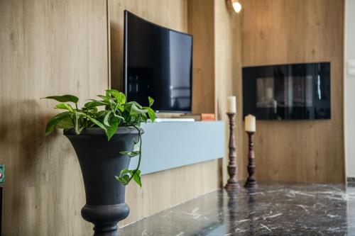 Alimos Marina Home - Luxury Corner SeaView Apartment