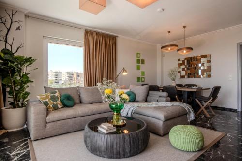 Alimos Marina Home - Luxury Corner SeaView Apartment