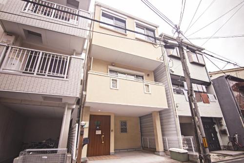 AnHome大阪城公園駐車場有戸建大阪城徒歩12分電車で難波心斋橋まで8分最大10人