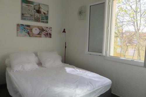 Photo de la galerie de l'établissement AGREABLE ET SPACIEUX APPARTEMENT AVEC TERRASSE, au Cap d'Agde