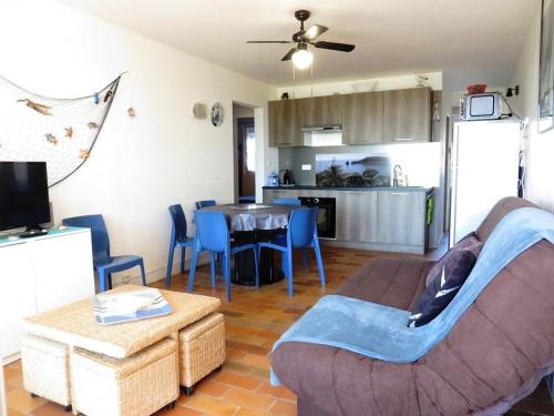 APPARTEMENT AVEC DEUX CHAMBRES FACE A LA MER