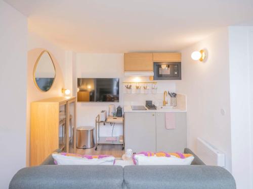 Photo de la galerie de l'établissement Stylish loft-style apartment in the 10th, à Paris