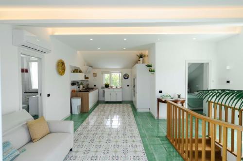 Nhà bếp/bếp nhỏ tại House of Poseidon - Luxury Suite