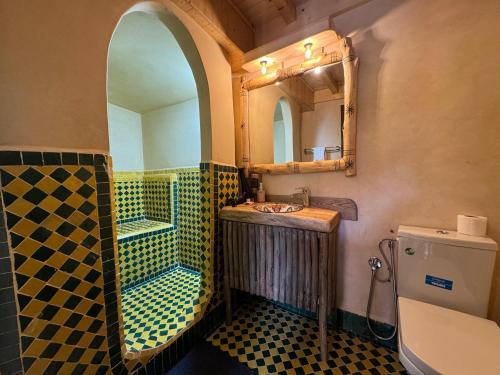Un baño de Riad Jnane Imlil