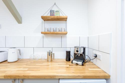 Dapur atau dapur kecil di The Retreat New Forest, Hinton