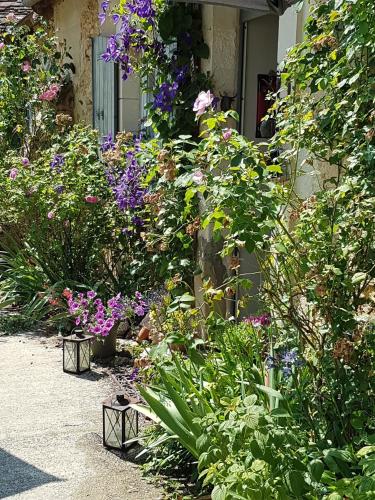 Photo de la galerie de l'établissement Chambre d'hôte pour les 24 h du Mans et Le Mans Classique, à Louplande