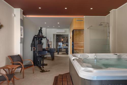 Fotografia z galérie ubytovania Villa AltaVista - Seaview & Relax with Heated Pool & MiniGolf v destinácii Opatija