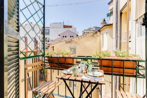 Romantic Studio with Balcony near Navona Square