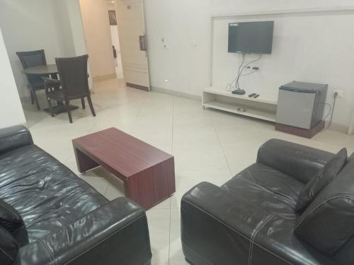 Μια τηλεόραση ή/και κέντρο ψυχαγωγίας στο Hotel Elite City