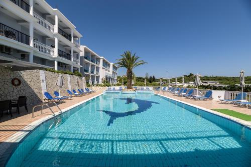 Christina Apartments