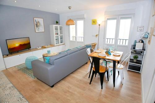 Modern Apartment in Alicante Old Town - City Center - 300mt to the beach
