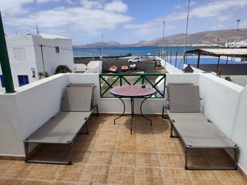 MarySol 5 terrace with sea views, close to the sea