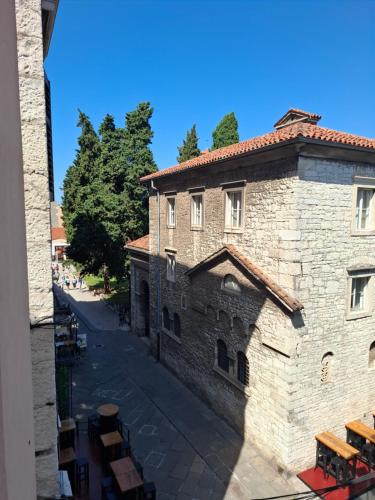 Cozy Apartment in Pula Old Town