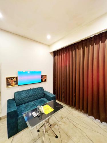 Gallery image of HOTEL KAILASH REGENCY - Luxury Rooms Near Railway Station and Bus Terminal Ludhiana in Ludhiana
