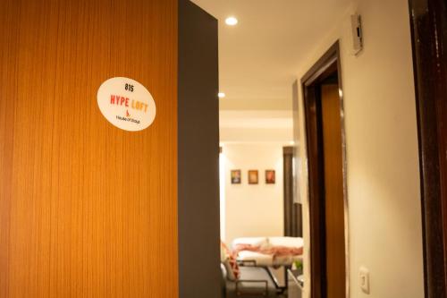 Ένα ή περισσότερα κρεβάτια σε δωμάτιο στο House Of Stays - Serviced Studio Apartments
