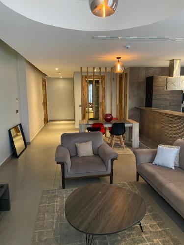 Area tempat duduk di Iris loft