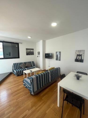Apartamento con Terraza Privada