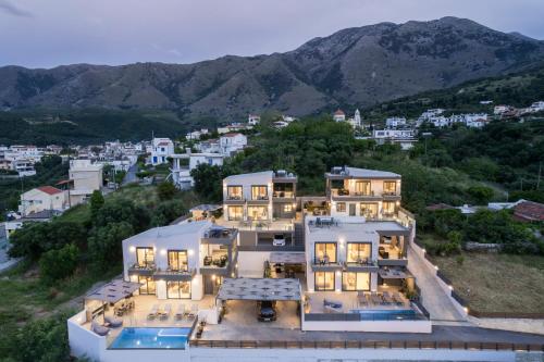 Four Horizons Luxury Villas