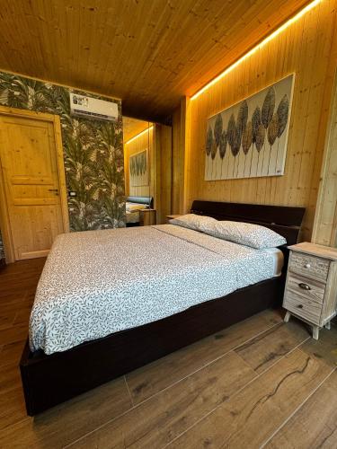 Postel nebo postele na pokoji v ubytování Como Lake Villa Galli & Pool