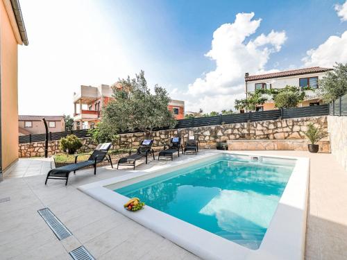 Holiday Home Nekić by Interhome