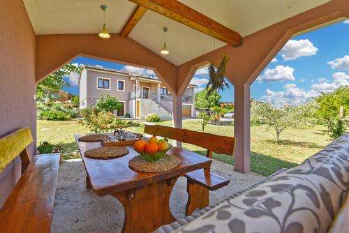 Apartment Gradina 2388