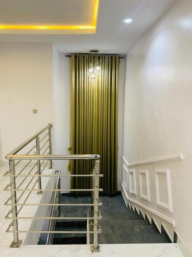 Mof