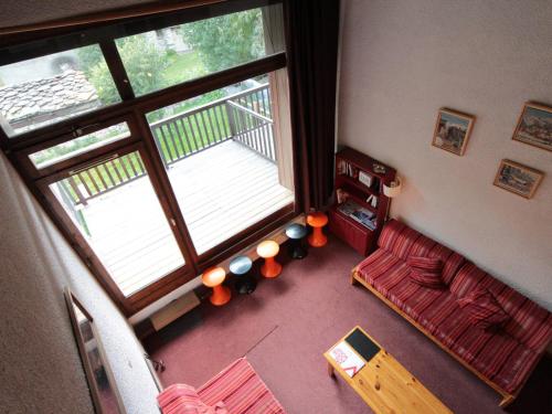 Duplex rustique avec grande terrasse au Sud, proche vieux Val-d'Isère