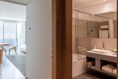 Koupelna v ubytování Hotel Savoy