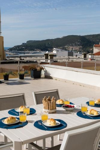 Casa Nau - with pool and sea view
