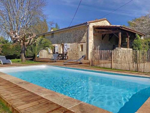 Maison de charme à la campagne piscine chauffée