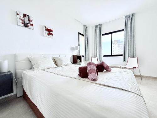 Ocean View, Spacious 2BR, Pool, Playa Paraiso PP601