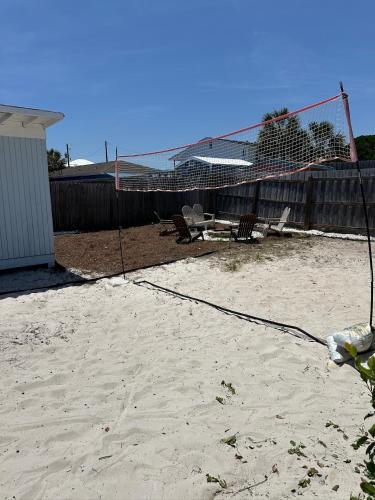 Beachside Bliss - Breakfast, Walk to Schooners, Sleeps 15, Fenced Privacy photo 41