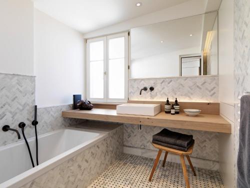 Edelweiss Penthouse V