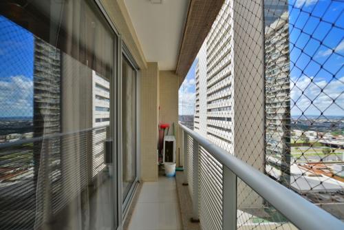 a view from the balcony of a skyscraper at Apt de Luxo IV no Shopping DF Plaza - Aguas Claras in Brasilia