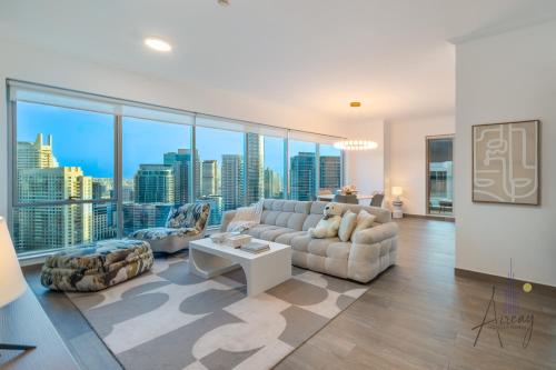 Top-Floor Luxury 2BR with Stunning Marina View