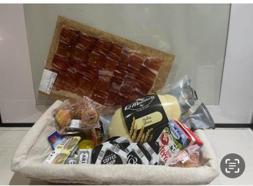 Jídlo v aparthotelu nebo okolí