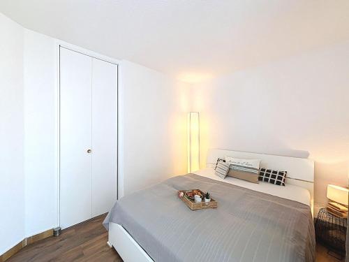 Apartment Les Marquises-2 by Interhome