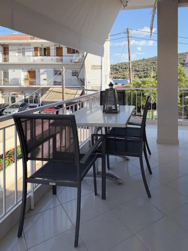 Μπαλκόνι ή βεράντα στο Thetis II, the Beach House