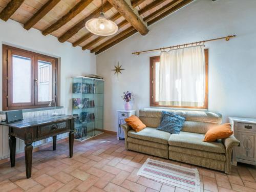 Χώρος καθιστικού στο Apartment Rosmarina by Interhome