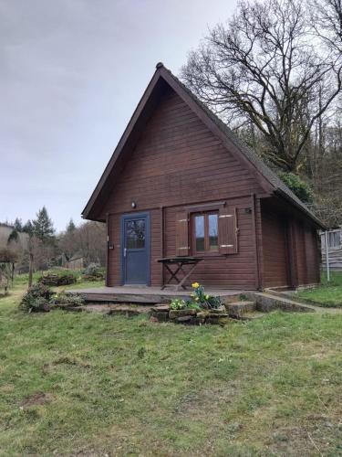 Cabine nestled in nature