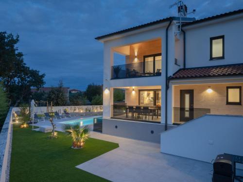 Holiday Home Villa Antares by Interhome