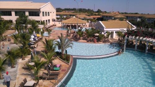 Πισίνα στο ή κοντά στο LACQUA DIROMA CALDAS NOVAS g