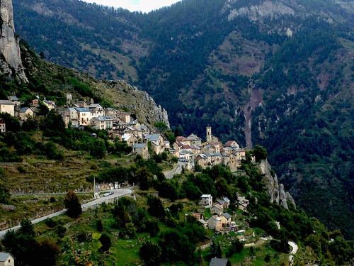 Photo de la galerie de l'établissement Le chalet du loir, à Roubion
