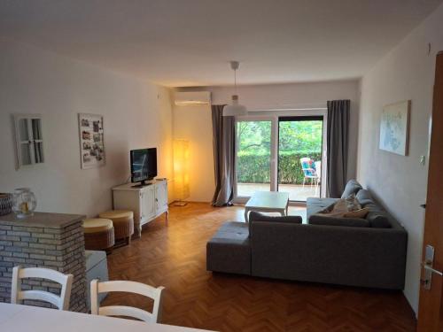Family Nona Apartment