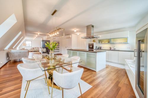 Foto Luxury Penthouse in the center 1