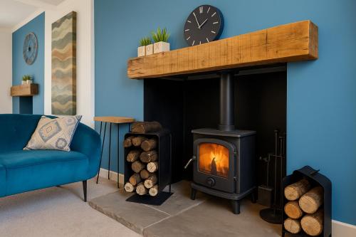 Imagen de la galería de Forest Retreat Log Burner Dog Friendly Wifi, en Cymmer