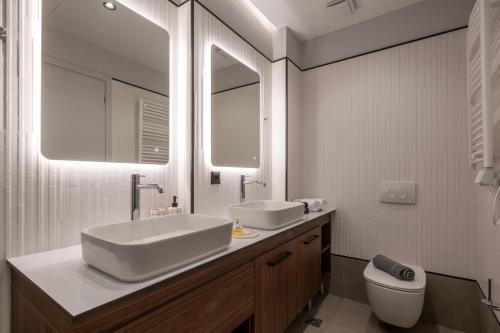 Salle de bains dans l'établissement CENTRO Suites