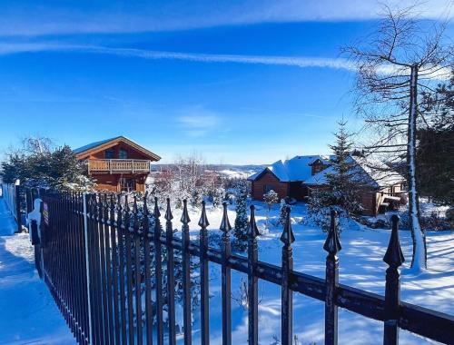 Το Panoramic Hill - Mountain View, Pool & Sauna τον χειμώνα