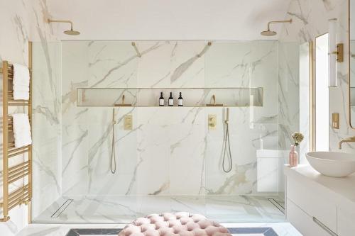 Et badeværelse på Hanks House - Cotswolds