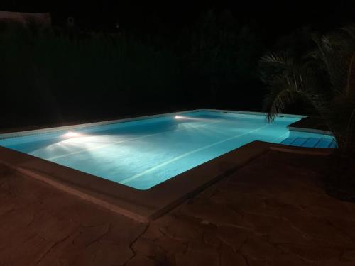 Chalet ideal para familias con jardín grande y piscina privada